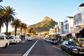 Camps bay strip with restaurants & shops